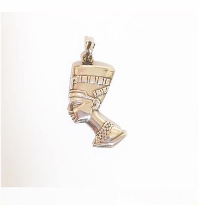 nefertiti plata grande