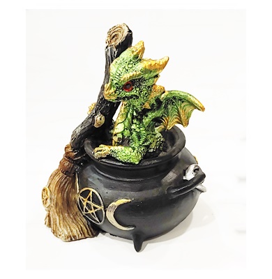 dragÓn con caldero wicca verde
